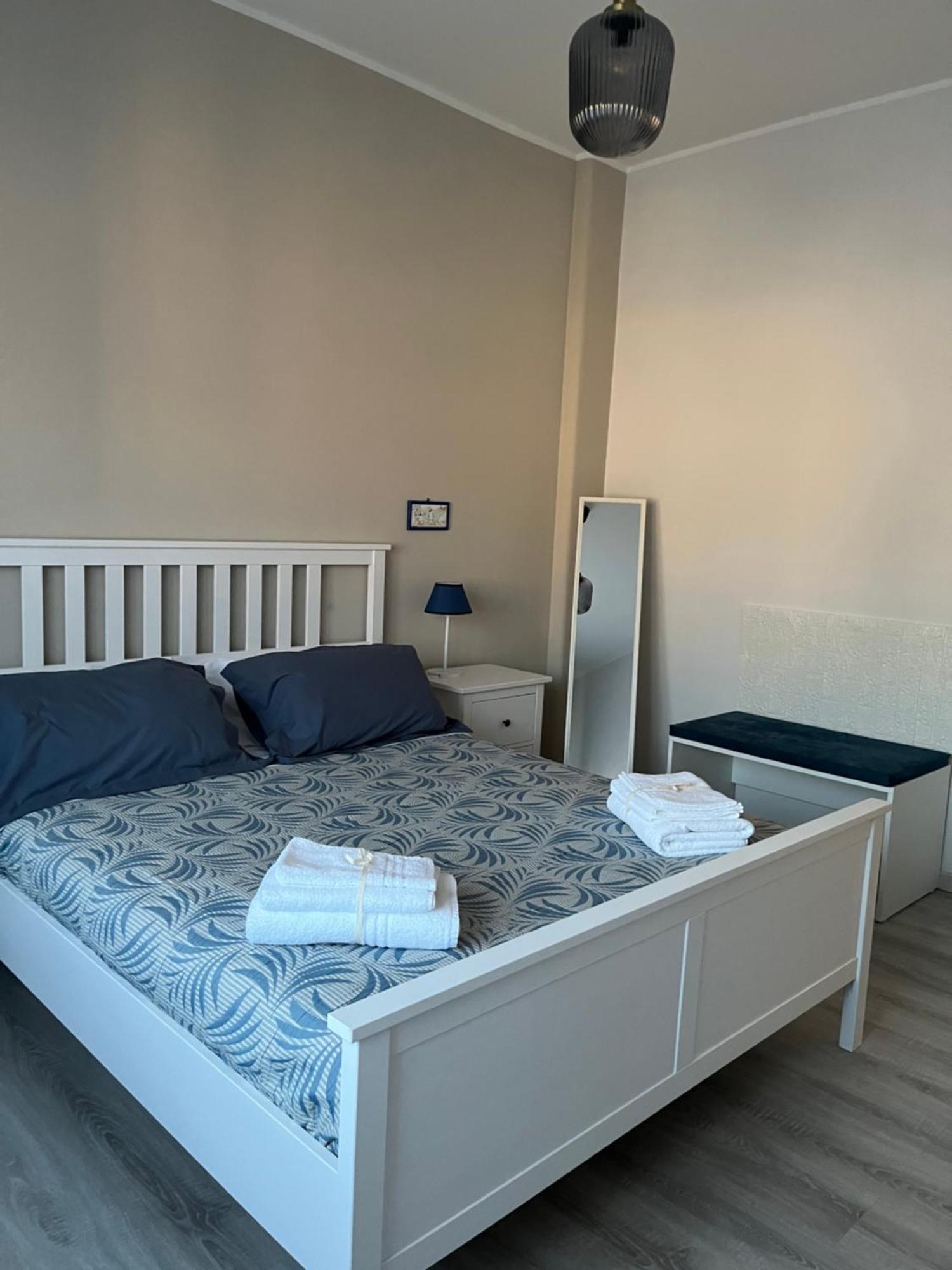 Goodangel House Naples Bilik gambar